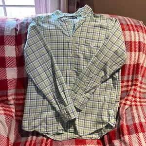 EUC MEN’s Chaps button down dress shirt-casual, size Medium